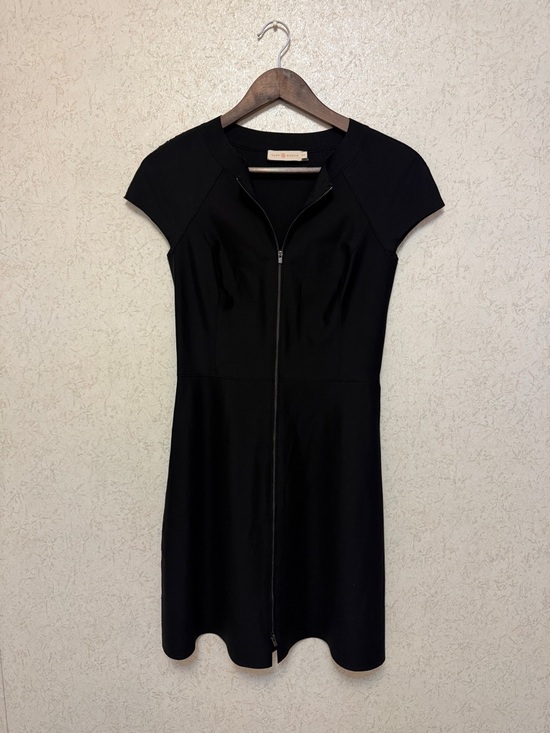 Dresses & Skirts - Tory Burch Black Mackenzie Dress